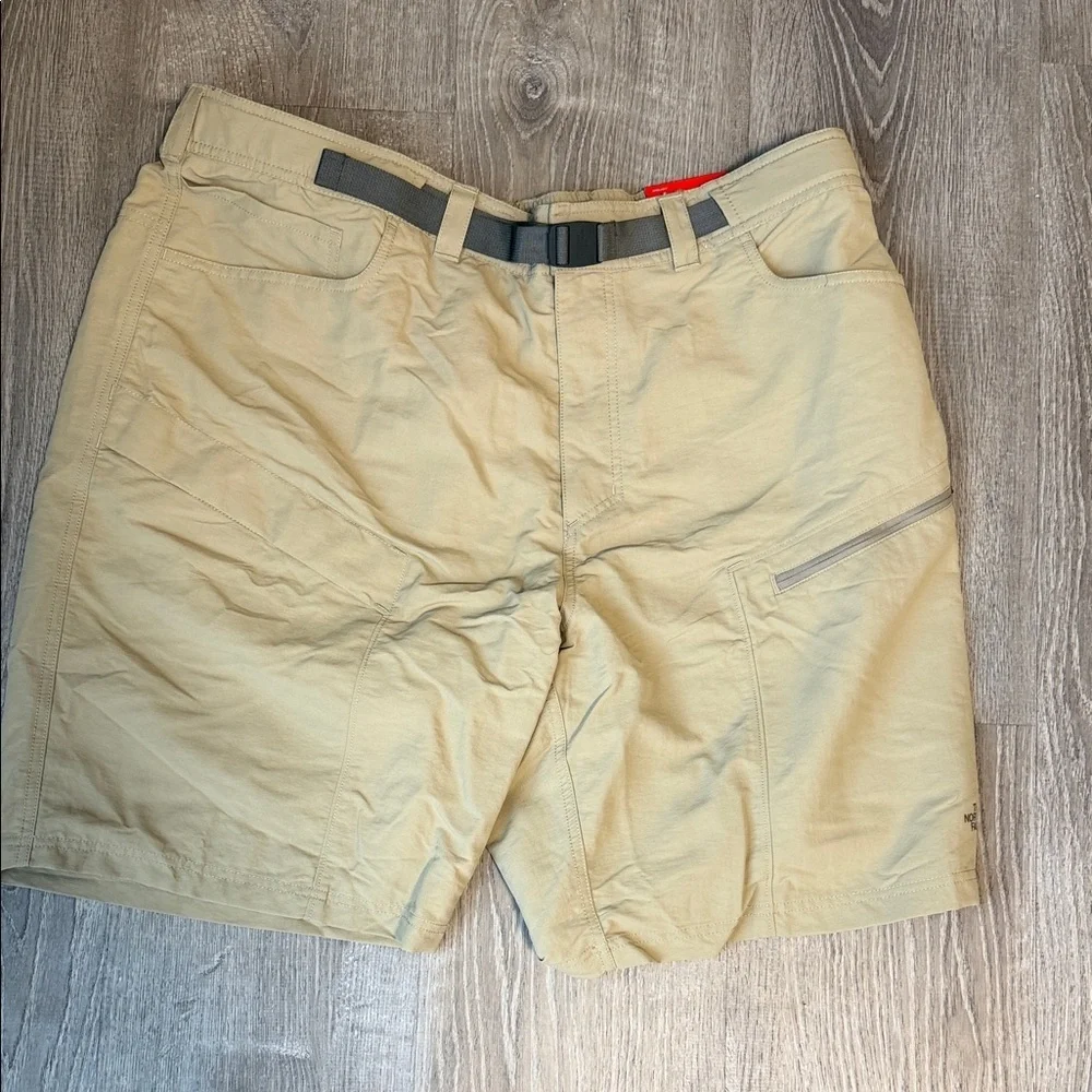 The North Face Paramount Trail Hiking Shorts Dune Beige XXL NWT